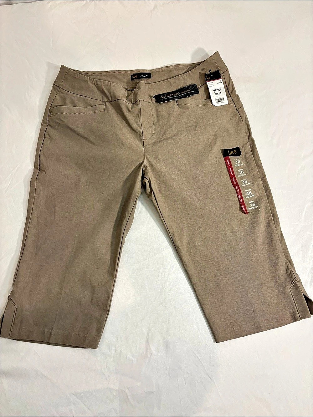 Lee Extreme Comfort Flat Front Shorts Brown Size 16 NWT